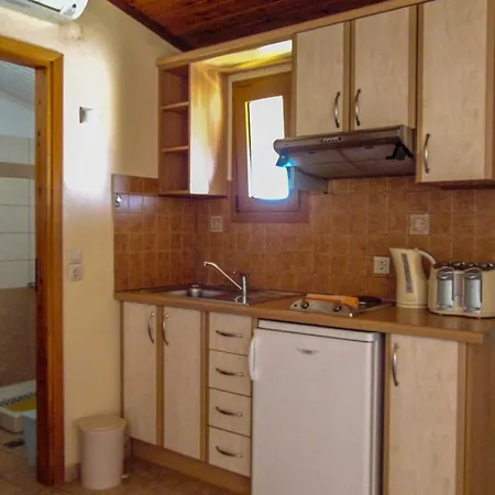 Eleni Apartment *